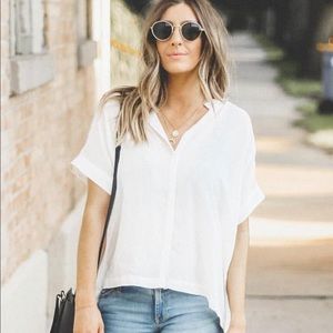 Universal Threads White Top